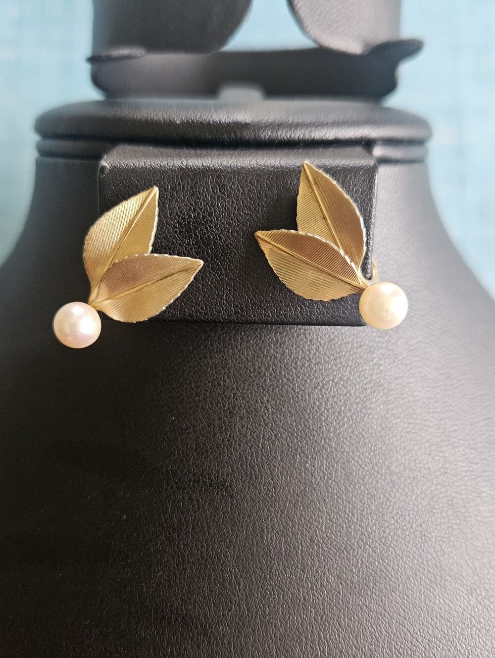 Vintage Signed Krementz 14KT Gold Overlay Screw Back Genuine Pearl Earrings
